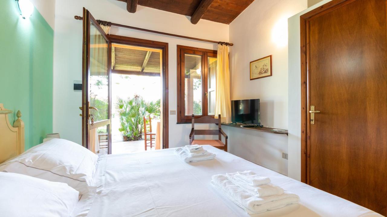 Sa Mola Pension Bonarcado Buitenkant foto