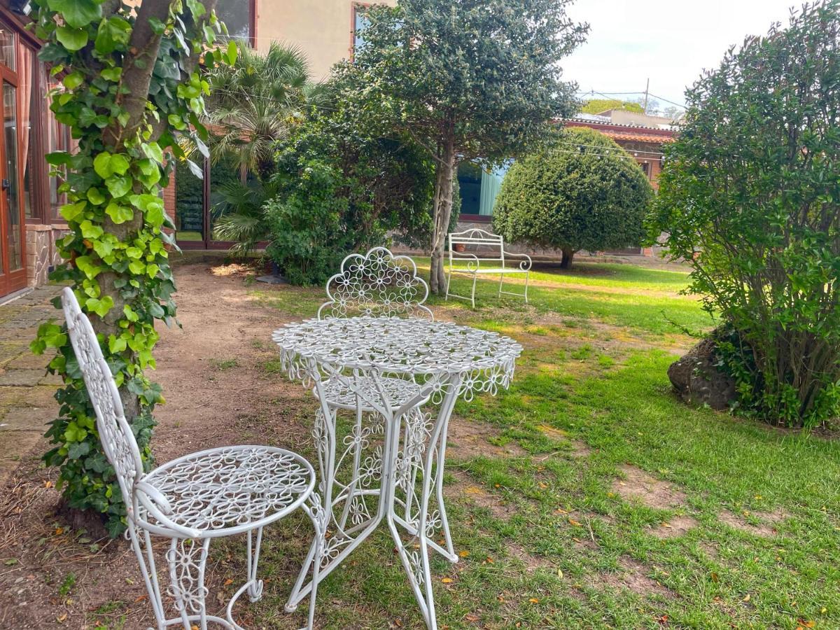 Sa Mola Pension Bonarcado Buitenkant foto